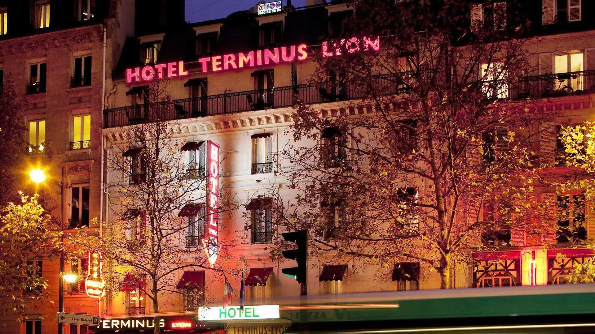 Hotel Terminus Lyon 3*